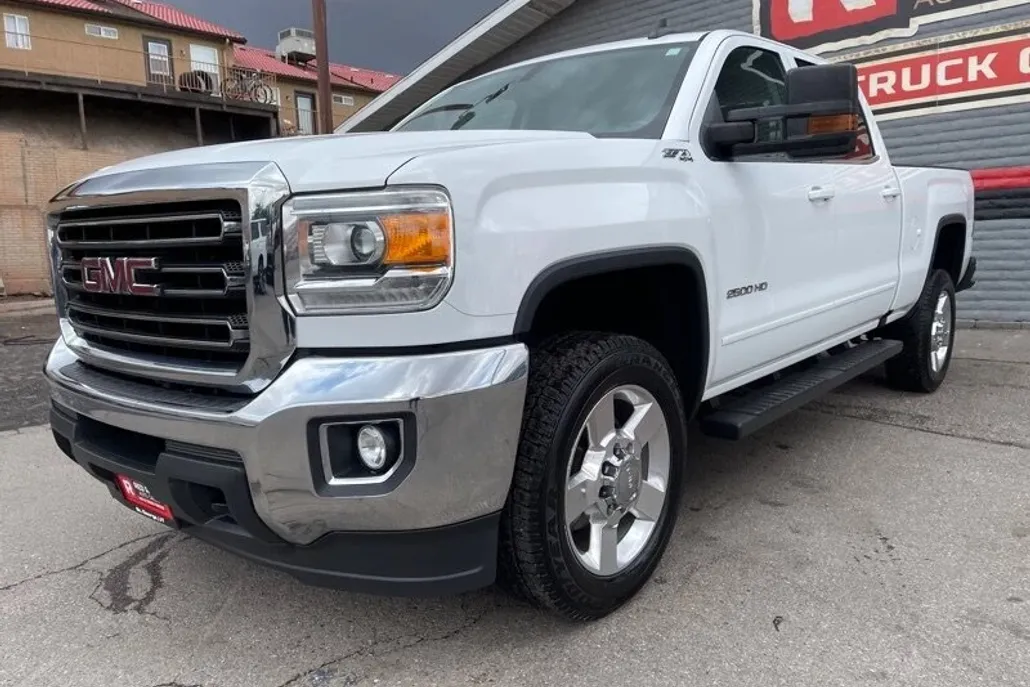 2016 Gmc Sierra 2500 SLE photo 1