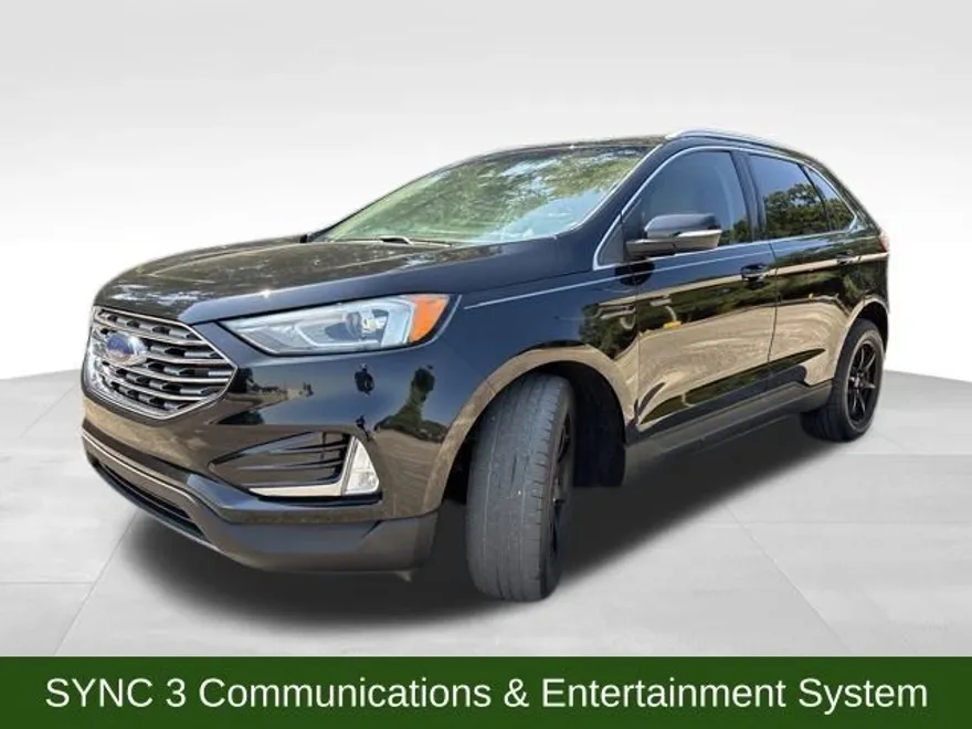 2019 Ford Edge SEL photo 1