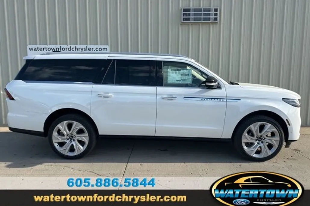2025 Lincoln Navigator L Reserve photo 1