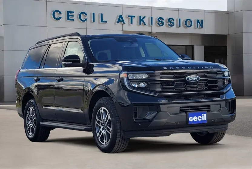 2025 Ford Expedition photo 1