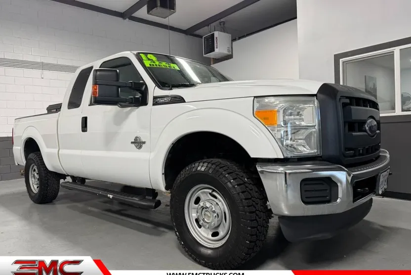 2014 Ford F-250 XL photo 1
