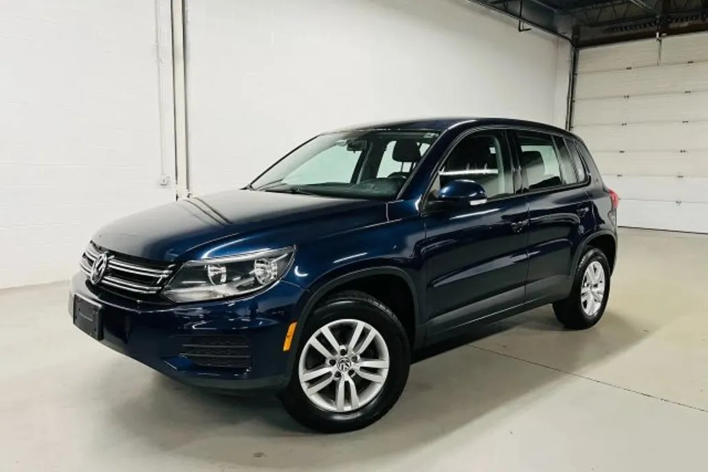 2013 Volkswagen Tiguan Sport photo 1