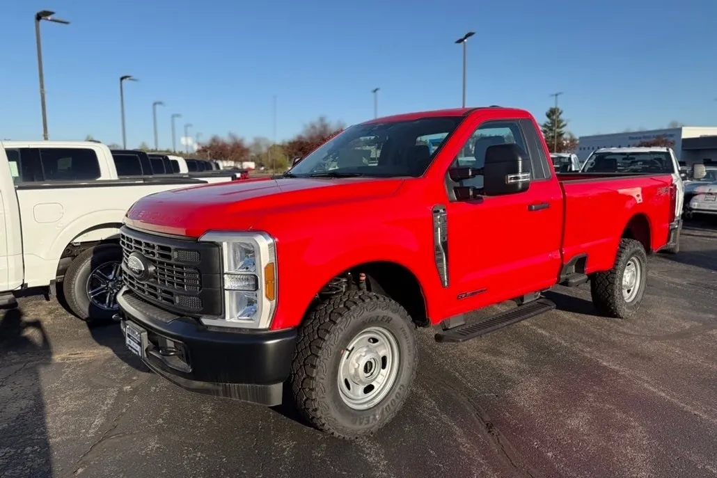 2025 Ford F-250 photo 1