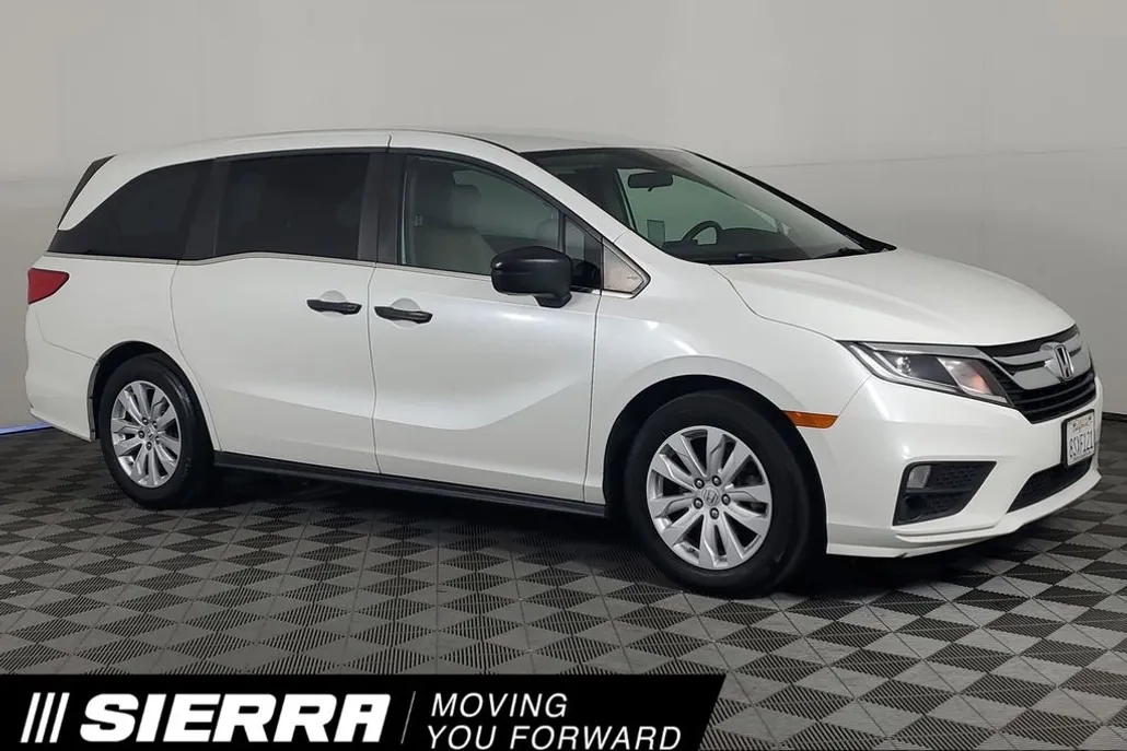 2020 Honda Odyssey LX photo 1