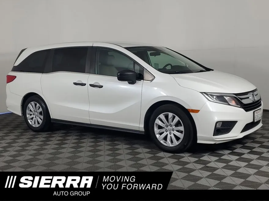 2020 Honda Odyssey LX photo 1
