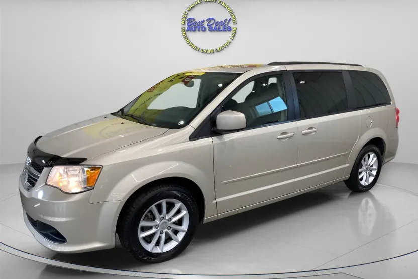 2014 Dodge Grand Caravan SXT photo 1