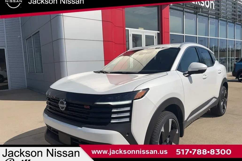 2025 Nissan Kicks SR photo 1