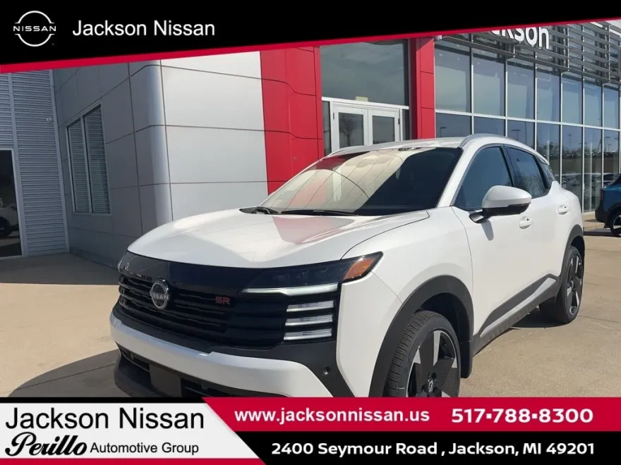 2025 Nissan Kicks SR photo 1