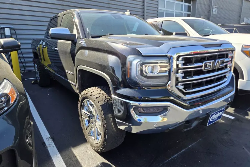 2018 Gmc Sierra 1500 SLT photo 1