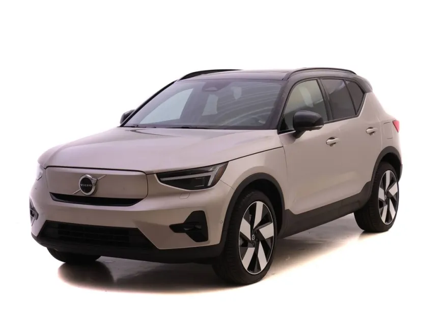 2023 Volvo XC40 Recharge Ultimate photo 1