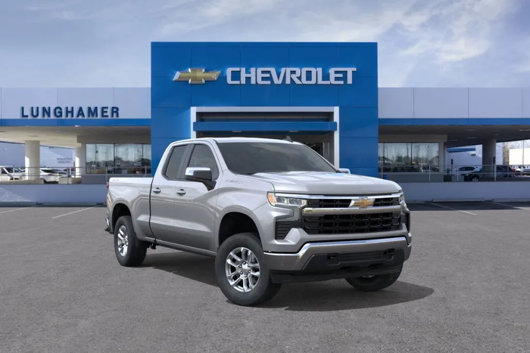 2026 Chevrolet Silverado 1500 LT photo 1