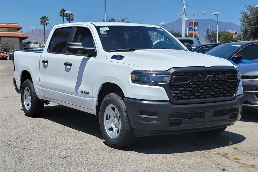2025 Ram 1500 Tradesman photo 1