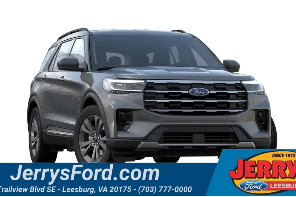 2025 Ford Explorer photo 1