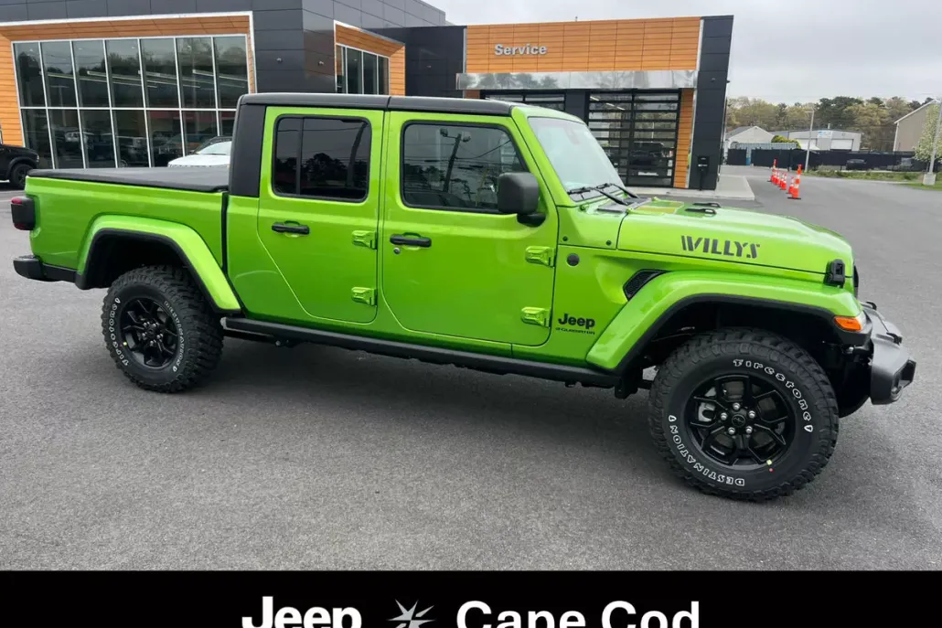 2025 Jeep Gladiator Willys photo 1
