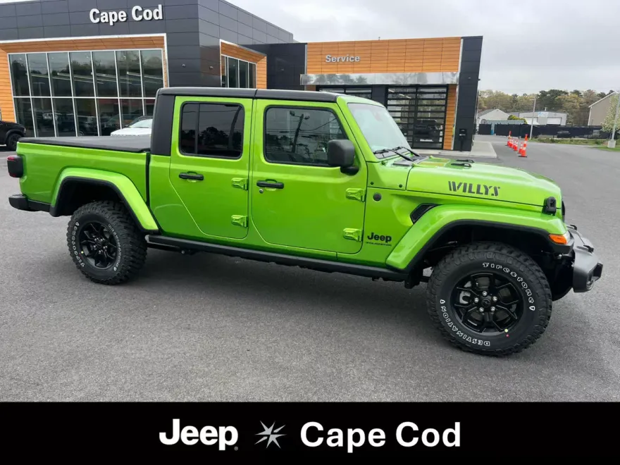 2025 Jeep Gladiator Willys photo 1