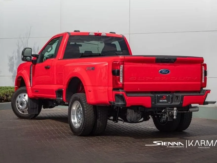 2024 Ford F-450 XLT photo 1