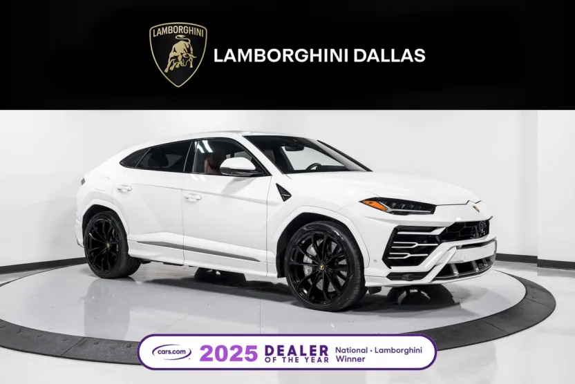 2022 Lamborghini Urus photo 1
