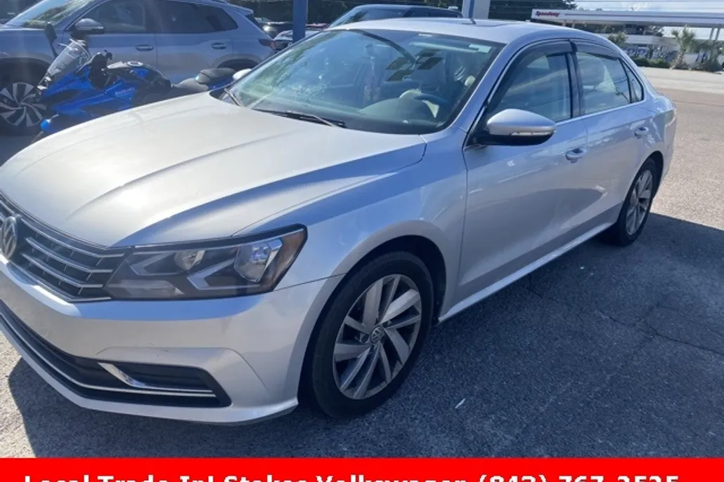 2018 Volkswagen Passat 2.0T SE photo 1