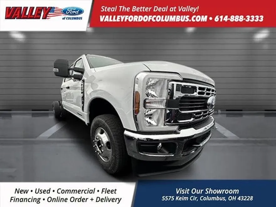 2025 Ford F-350 photo 1