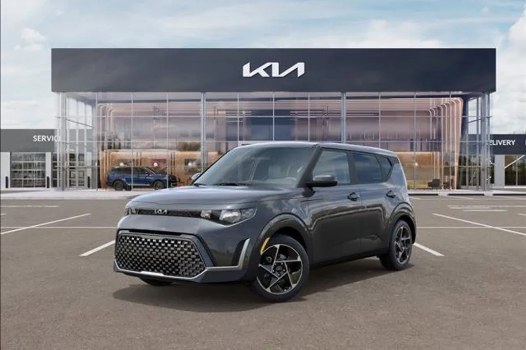2025 Kia Soul EX photo 1