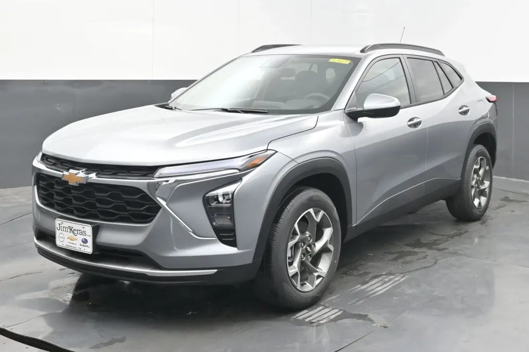 2026 Chevrolet Trax LT photo 1