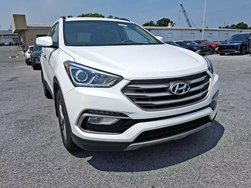 2017 Hyundai Santa Fe Sport photo 1