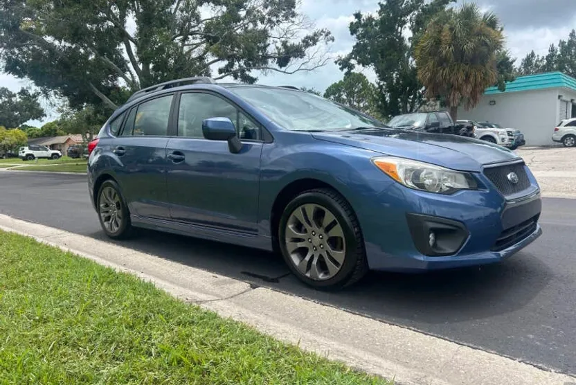 2012 Subaru Impreza 2.0i Sport Premium photo 1