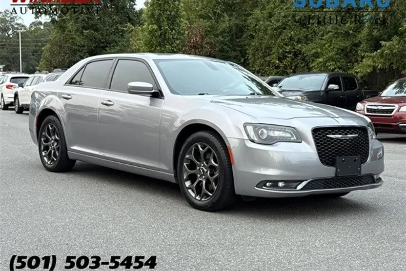 2016 Chrysler 300 S photo 1