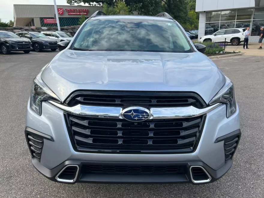 2025 Subaru Ascent Touring photo 1
