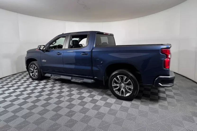 2022 Chevrolet Silverado 1500 RST photo 1