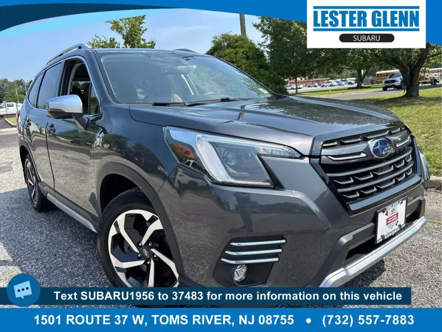 2022 Subaru Forester Touring photo 1