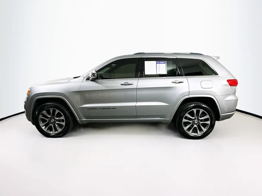 2017 Jeep Grand Cherokee Overland photo 1