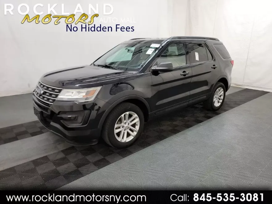 2017 Ford Explorer Base photo 1