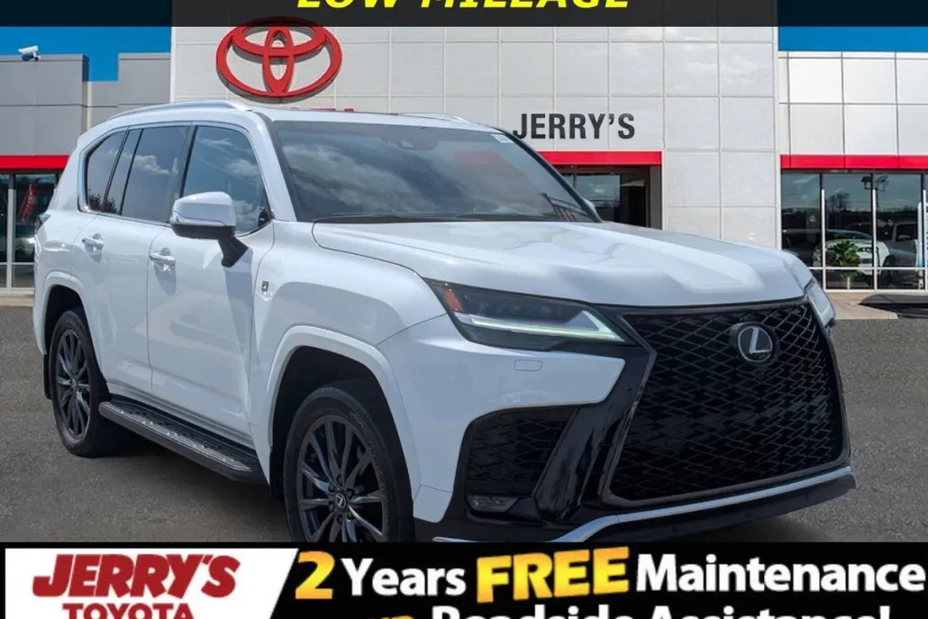 2024 Lexus LX 600 F SPORT photo 1