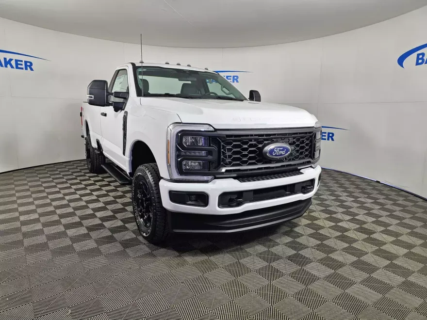 2025 Ford F-350 XL photo 1