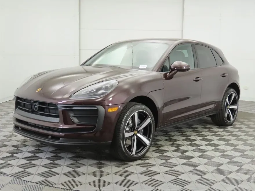 2025 Porsche Macan Base photo 1