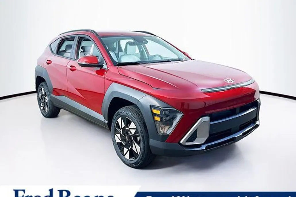 2025 Hyundai Kona SEL photo 1