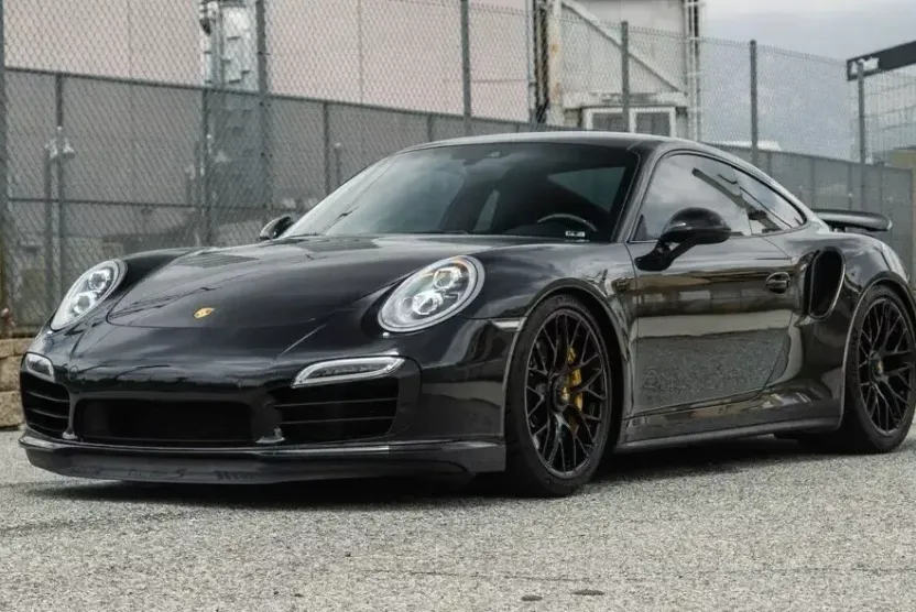2014 Porsche 911 Turbo S Coupe photo 1