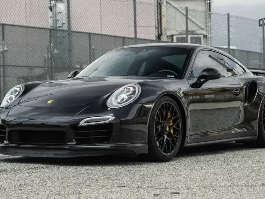 2014 Porsche 911 Turbo S Coupe photo 1