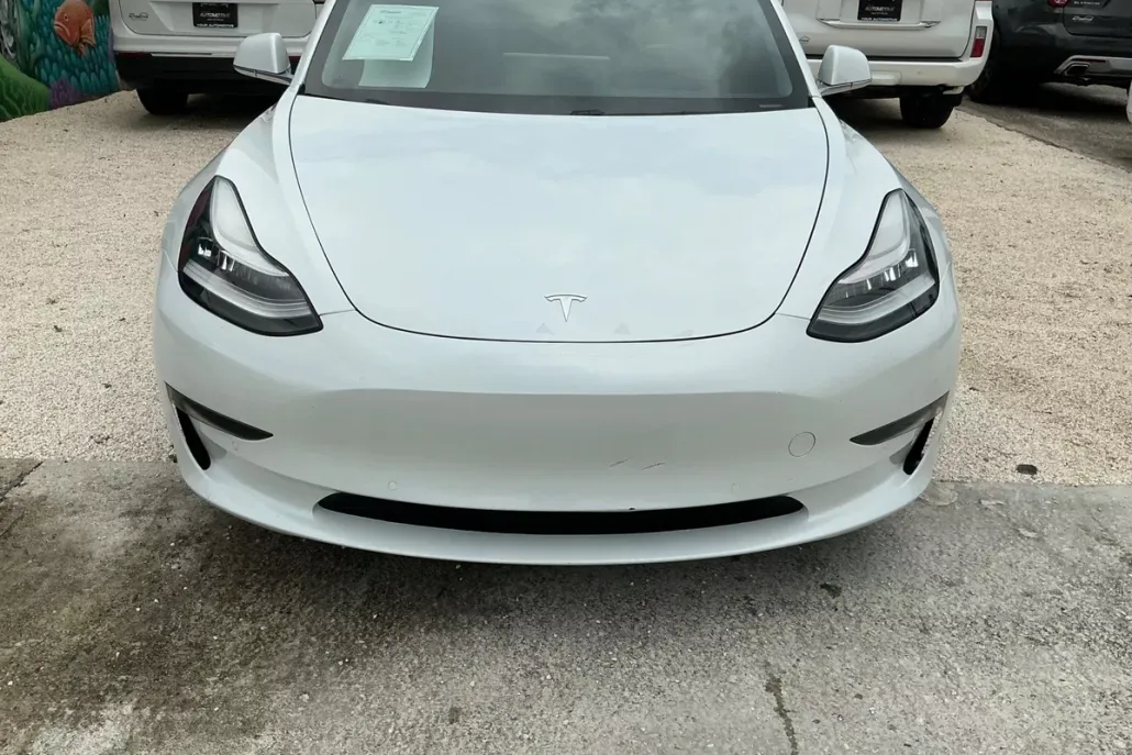 2019 Tesla Model 3 Long Range photo 1