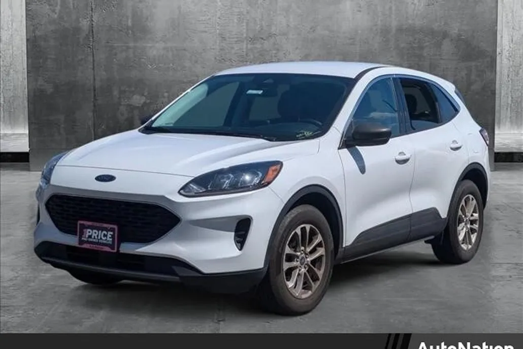 2022 Ford Escape SE photo 1