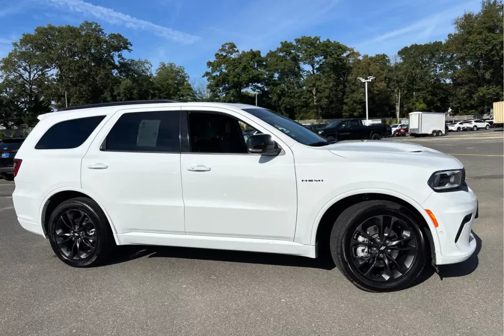 2025 Dodge Durango R/T Premium photo 1