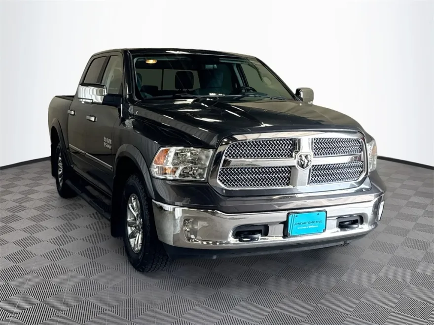 2018 Ram 1500 SLT photo 1