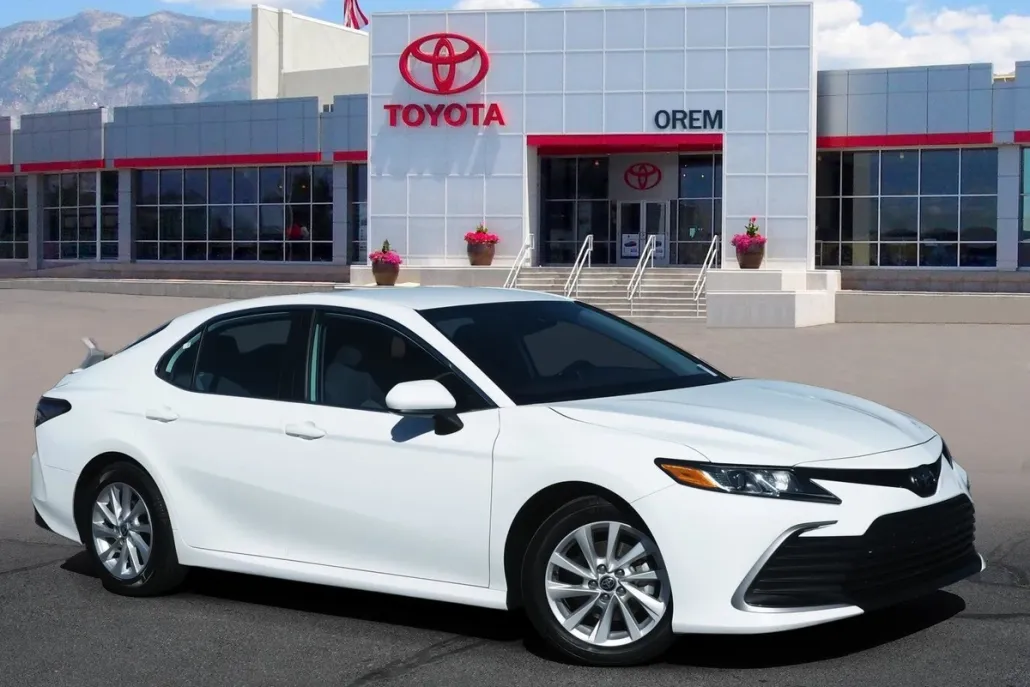 2024 Toyota Camry LE photo 1