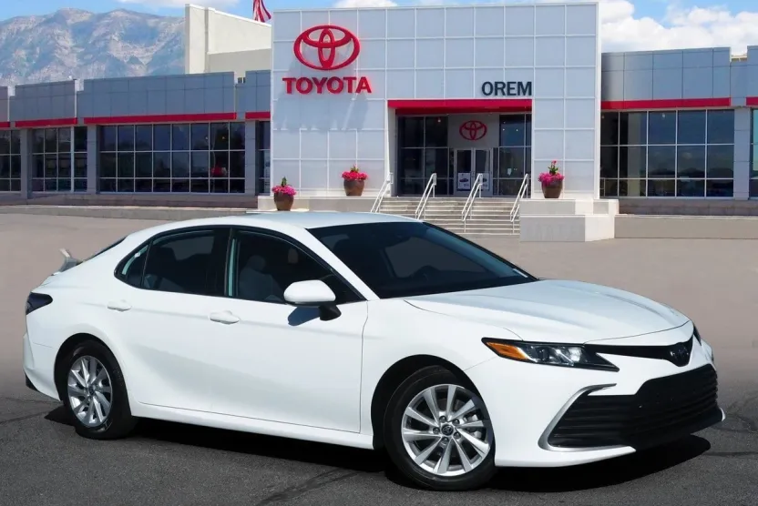 2024 Toyota Camry LE photo 1