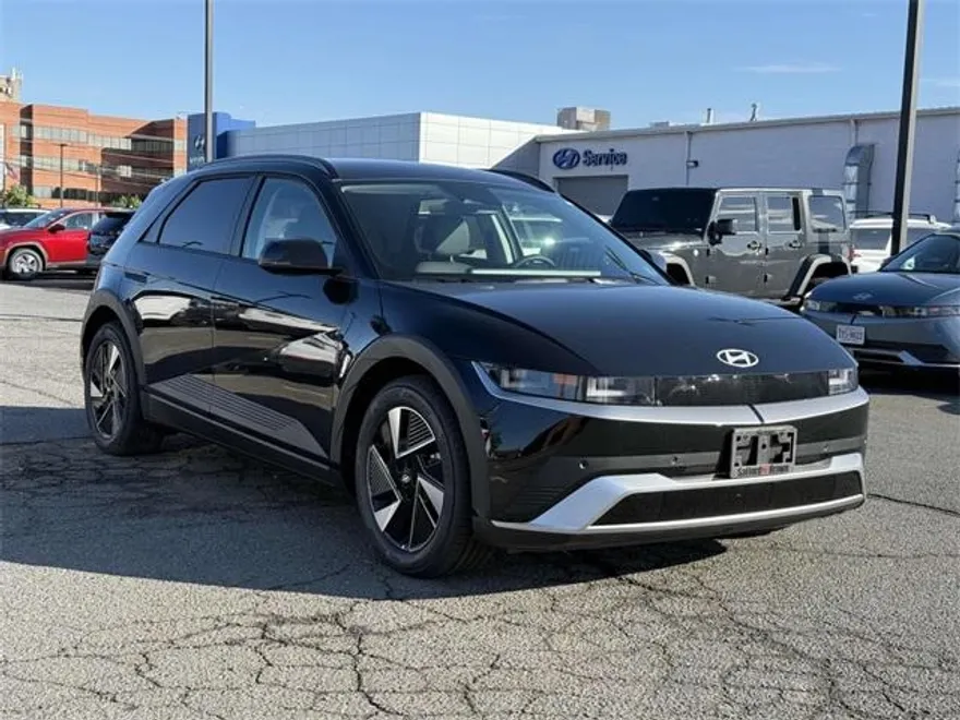 2025 Hyundai Ioniq 5 SEL photo 1