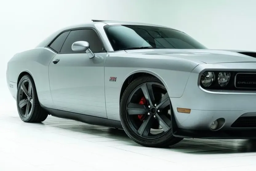 2011 Dodge Challenger SRT8 392 photo 1