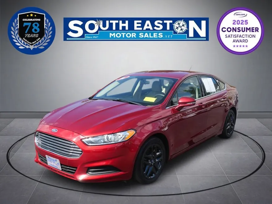 2016 Ford Fusion SE photo 1