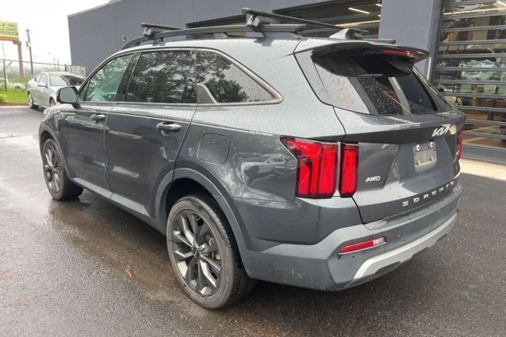 2022 Kia Sorento X-Line SX Prestige photo 1