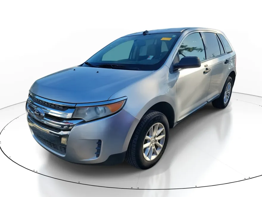 2014 Ford Edge SE photo 1